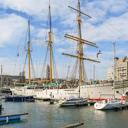 Stunning apartment in Oostende w/ WiFi&3 Bedrooms Apartment *